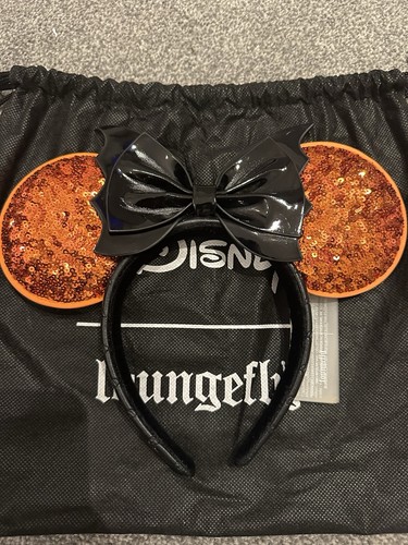 Loungefly minnie mouse sequin - loungefly,